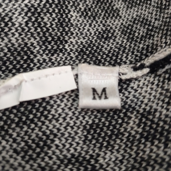 Tessamina Sweater Dress Women's Black White Animal Print Longsleeve Size Medium - Picture 7 of 7